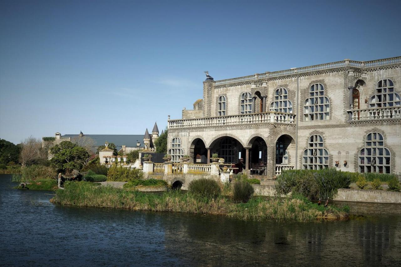 Bygracealone Manor Hotell Outeniekwa Eksteriør bilde